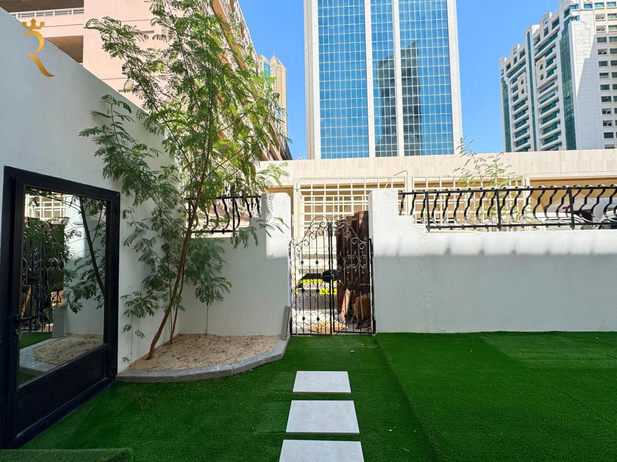 Elegant In Al Danah Perfect For Relaxation *