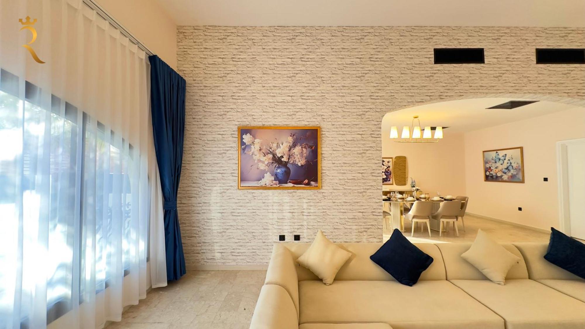 Elegant In Al Danah Perfect For Relaxation *