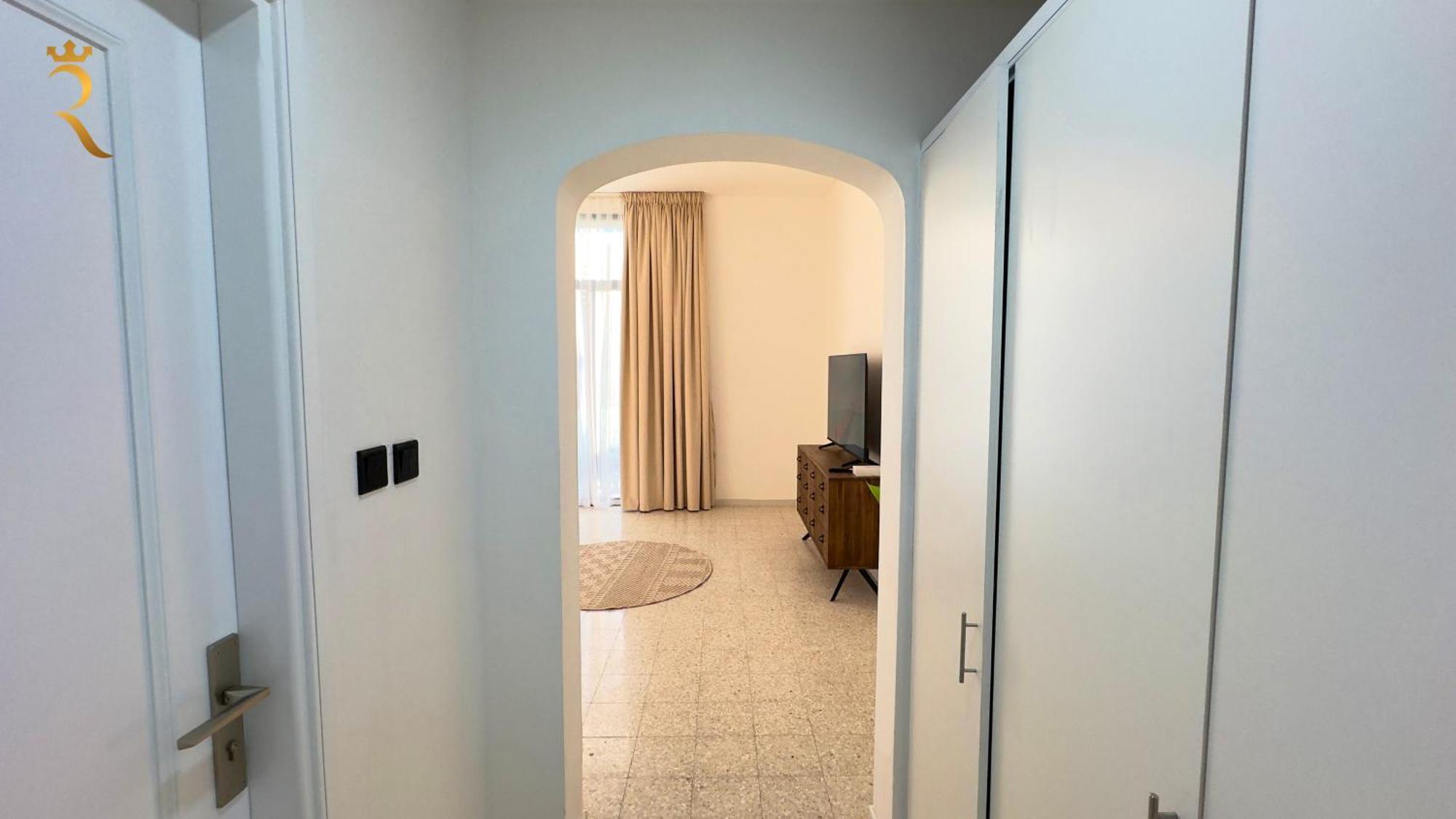 Elegant In Al Danah Perfect For Relaxation *