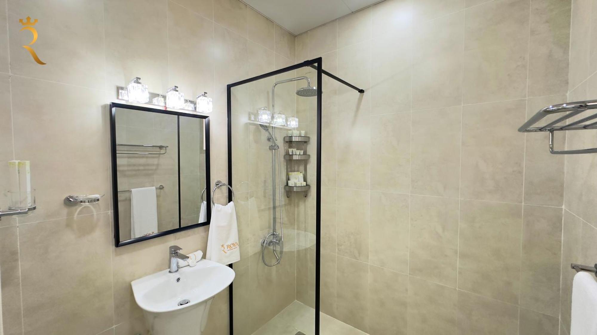 Elegant In Al Danah Perfect For Relaxation *