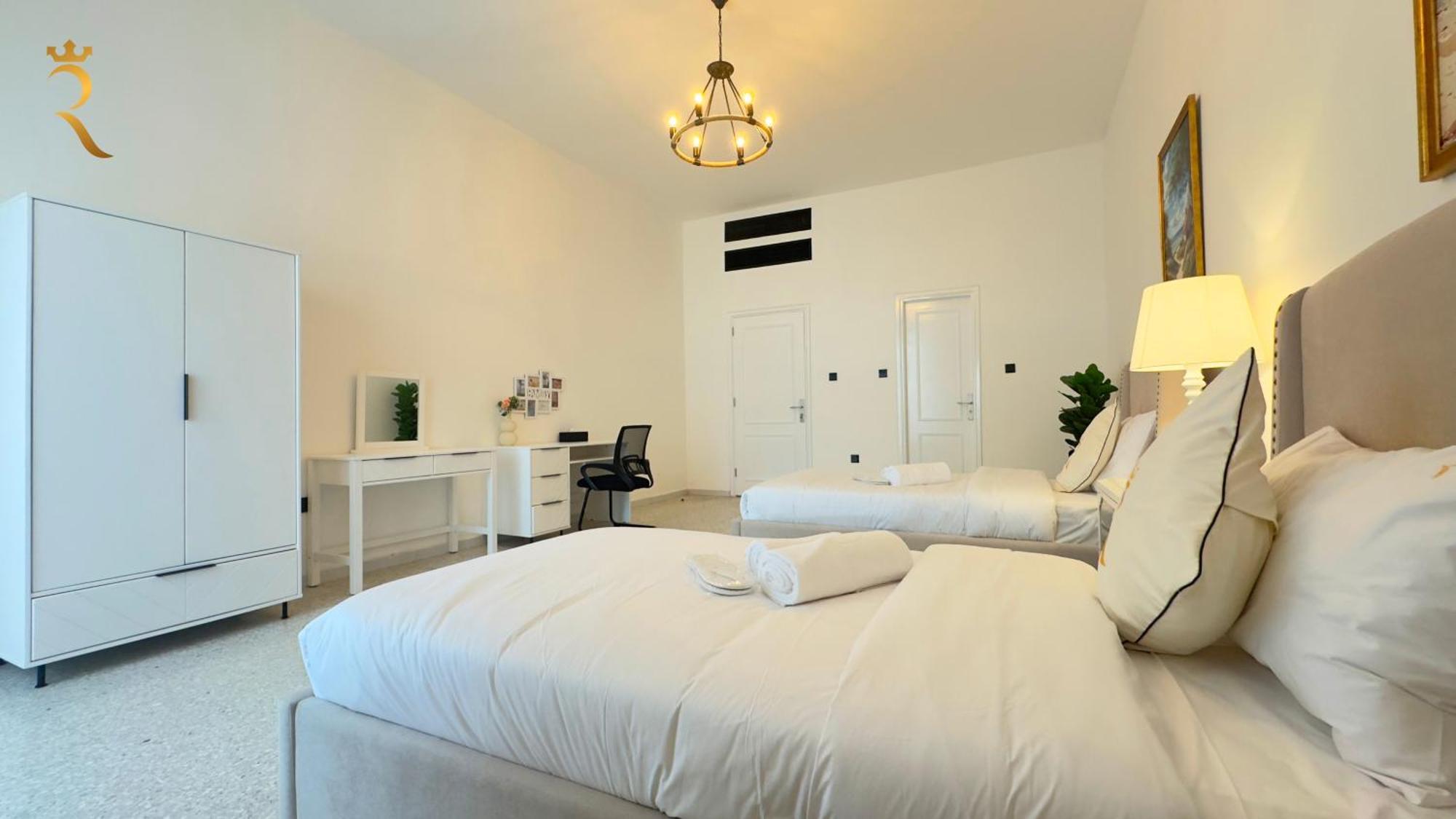 Apartment Elegant In Al Danah Perfect For Relaxation *